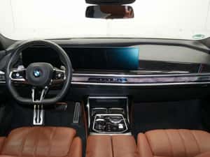 BMW 740 - 2024, 49.990 km, Diesel, București — miniatura 2