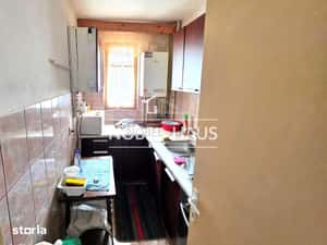 Apartament 2 camere, decomandat, etajul 4, zona Stadion — miniatura 5
