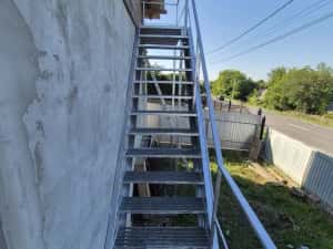 Scări și trepte  metalice la cel mai bun pret galvanizate externe — miniatura 4