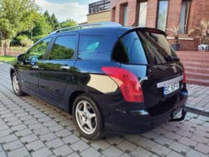 Peugeot 308 / 7 locuri / Cutie Viteze Automată — miniatura 3