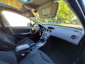 Peugeot 308 / 7 locuri / Cutie Viteze Automată — miniatura 8
