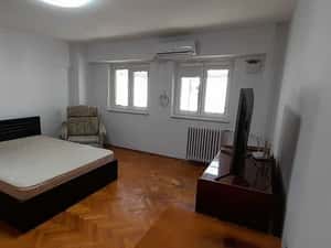 2 camere inchiriere Calea Calarasilor — miniatura 3