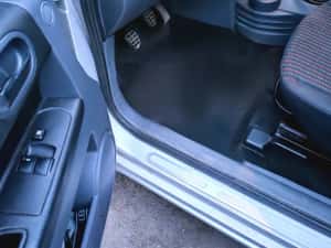 Vând Mitsubishi Colt, diesel, 2008,  95 CP, 1500 cmc,  sau schimb cu  rulotă  turistică — miniatura 4