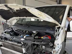 Vw multivan abt power 2.0 239cp avariat — miniatura 7