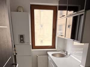 Inchiriez apartament 3 camere decomandat — miniatura 3