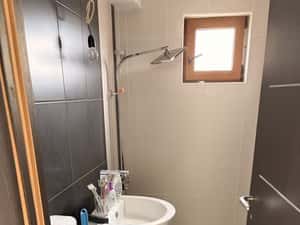 Inchiriez apartament 3 camere decomandat — miniatura 5