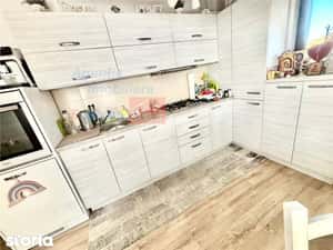 Revanzare: apartament 3 camere in Bucium (Hanul Trei Sarmale) — miniatura 6