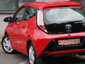 Toyota Aygo (X) - 2020, 11.450 EUR, 118.291 km — miniatura 3