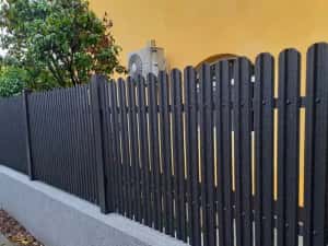 Construim garduri și porți stil jaluzea sipca metalica tabla cutata — miniatura 7