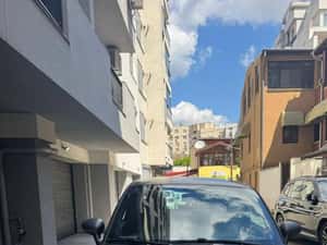 Vând Fiat 500, ideală pentru oraș, economică