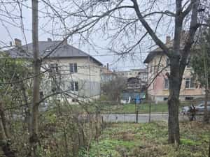 Garsoniera Savinesti spatioasa in zona curata — miniatura 4