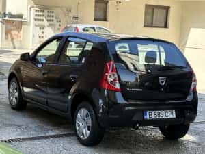 Dacia Sandero 2011 Editie ORANGE 72.000 KM — miniatura 3