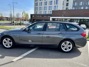 BMW 318i LCI — miniatura 3