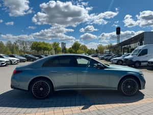 Mercedes-Benz E 300 Hibrid 2023, 4.529 km, 68.244 EUR — miniatura 7