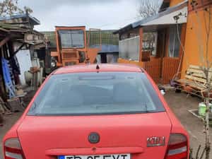 Vand Skoda Octavia I 2000 Benzina 18 cmc Neavariata — miniatura 3