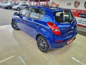 Hyundai i20, an 2009, motor 1.3benzina, 78cp, euro 4, rate fixe, avans 0%, livrare gratuita — miniatura 4