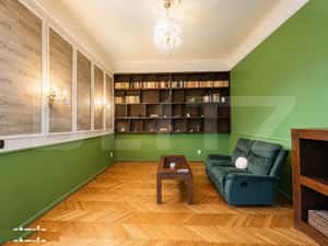 Apartament elegant cu tavane inalte si farmec interbelic