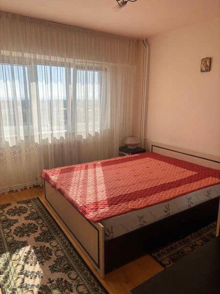 Inchiriez apartament — fotografie 1 din 6