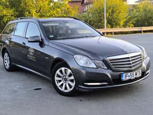 Vând Mercedes-Benz E 200 CDI, an 2011, break, diesel, cutie automată.