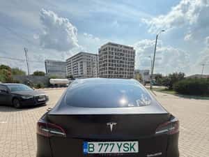 Vând Tesla MY Performance, 534 CP, tracțiune integrală — miniatura 3