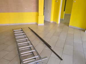 Inchiriez spatiu comercial in Deva, zona ultracentrala (Bld Decebal colt cu I. Creanga), 70 mp — miniatura 4