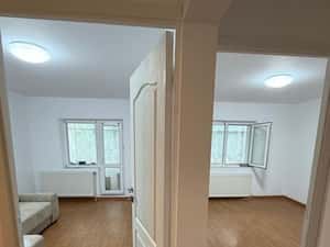 Apartament 3 camere ,decomandat, zona Arena Mall — miniatura 5