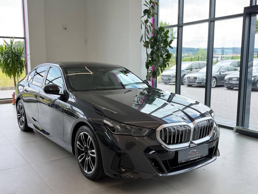 BMW 520 Automată 197 HP Diesel — fotografie 1 din 7
