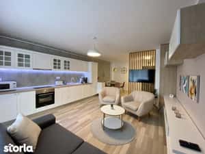 Apartament 2 camere, zona centrala - Scala Center, garaj — miniatura 4