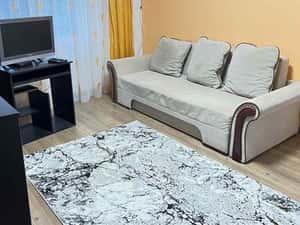 Inchiriez apartament 2 camere metrou 1 decembrie — miniatura 3
