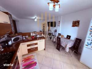 Apartament de vânzare 3 camere, 74 mp, loc de parcare inclus Constanti — miniatura 4