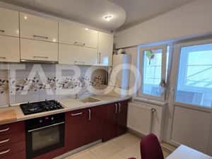 Apartament de vanzare 2 camere decomandate bloc cu lift zona Centrala — miniatura 5