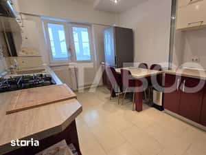 Apartament de vanzare 2 camere decomandate bloc cu lift zona Centrala — miniatura 6