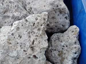 Roca filtranta, vulcanică, decorativa pentru acvarii, crapi koi,carasi — miniatura 5