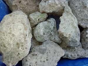 Roca filtranta, vulcanică, decorativa pentru acvarii, crapi koi,carasi — miniatura 10