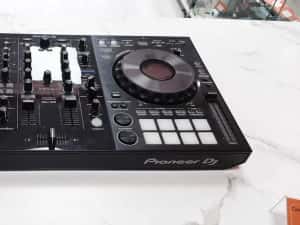 Used Products Dorobanti/Consola DJ Pioneer DDJ-800, Ecran LCD Color + Case UDG MK3 Plus /Garantie 12 LUNI — miniatura 2