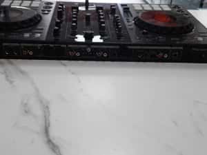 Used Products Dorobanti/Consola DJ Pioneer DDJ-800, Ecran LCD Color + Case UDG MK3 Plus /Garantie 12 LUNI — miniatura 3