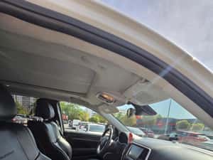 Jeep Grand Cherokee Automată 250 HP Diesel - 25.000 EUR - 79.100 km — miniatura 7