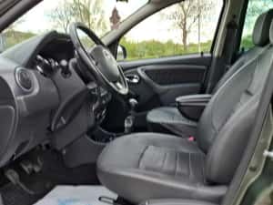 Dacia Duster  2015 PRESTIGE 1.5 dCi /Garantie*Navigatie*Piele*Scaune incalzite* — miniatura 7