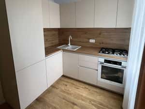 Inchiriem apartament Chibrit — miniatura 4