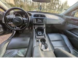 Jaguar xe 2.0 d 180cp — miniatura 6