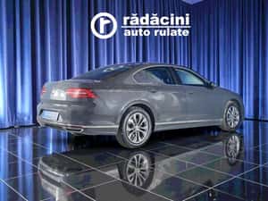 Volkswagen Passat Automată 150 HP Diesel — miniatura 7
