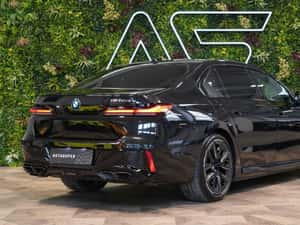 BMW M760 - Second hand, hibrid, 28.276 km — miniatura 6