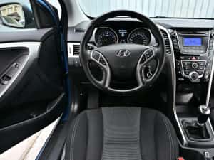 Hyundai i30 1.4 benzina rate — miniatura 9