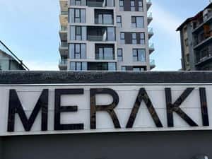 Exclusivitate-Mamaia Nord, ap. 2 cam, etaj 3, vedere la mare, piscina — miniatura 3