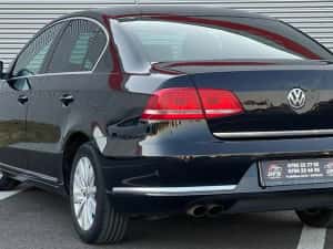 Vand Volkswagen Passat B7 inmatriculata RO 2.0TDI LED automata posibilitate rate / leasing / finantare urgent negociabil — miniatura 8