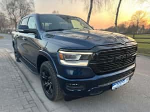 Dodge RAM SUV 401 CP Automat 2023