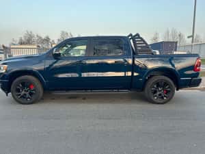 Dodge RAM SUV 401 CP Automat 2023 — miniatura 4