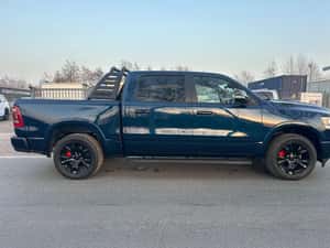 Dodge RAM SUV 401 CP Automat 2023 — miniatura 5