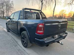 Dodge RAM SUV 401 CP Automat 2023 — miniatura 6