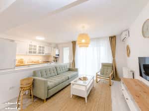 Apartament cu 2 camere si piscina Otopeni — miniatura 3